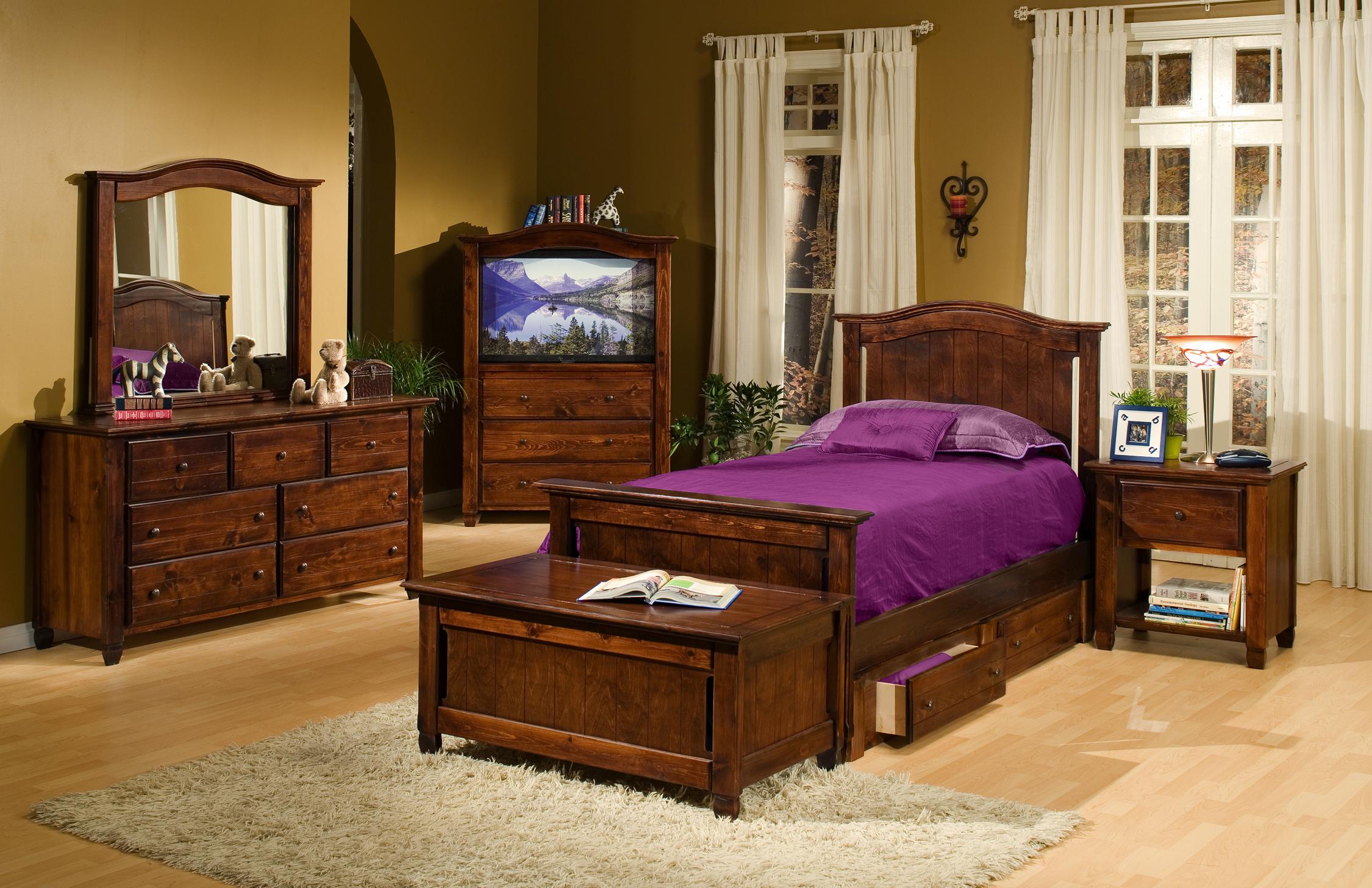 Trendwood Sedona Treasure Chest Conlin's Furniture Cedar Chest